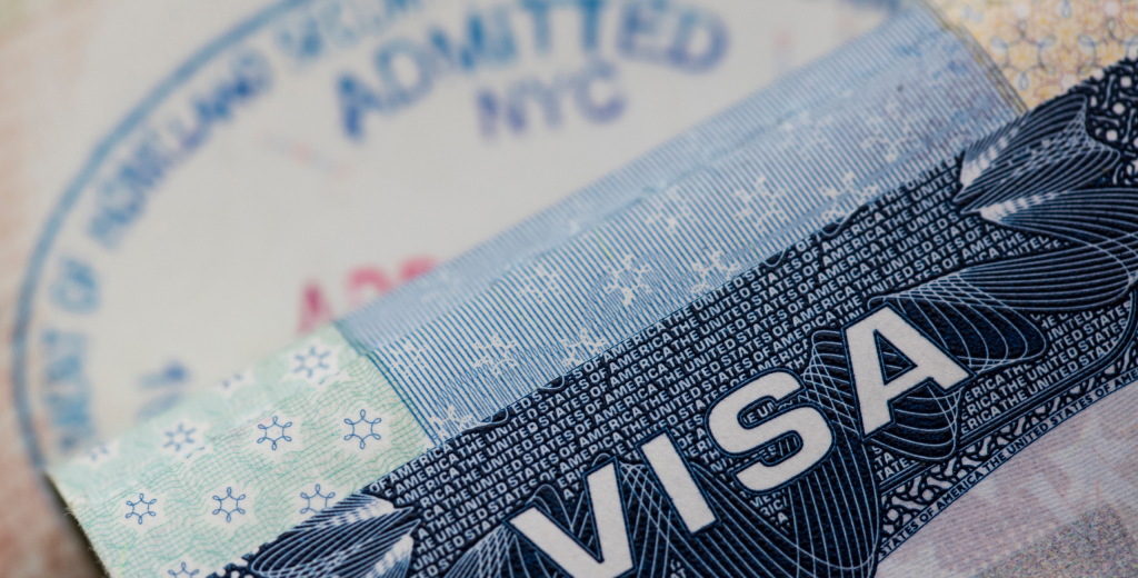 Visado en un pasaporte, derecho de extranjería